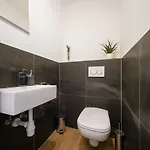 Diva Zára