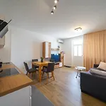 Diva Apartman *